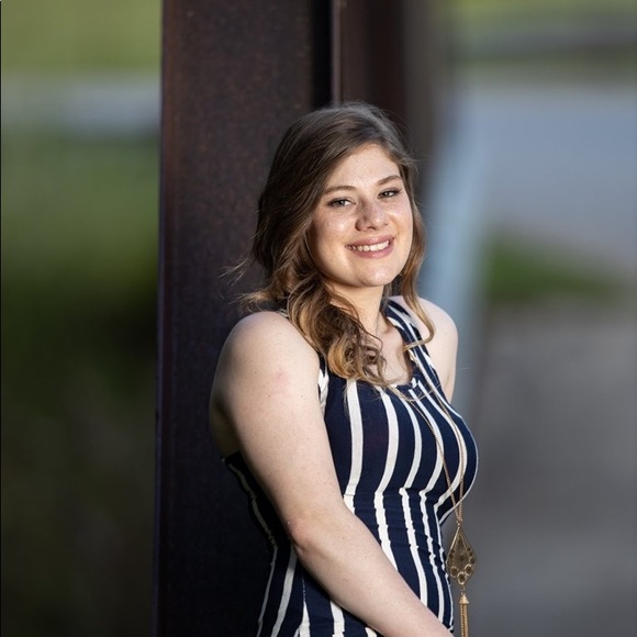 Meet your Posher, Ruby - Picture 1 of 1